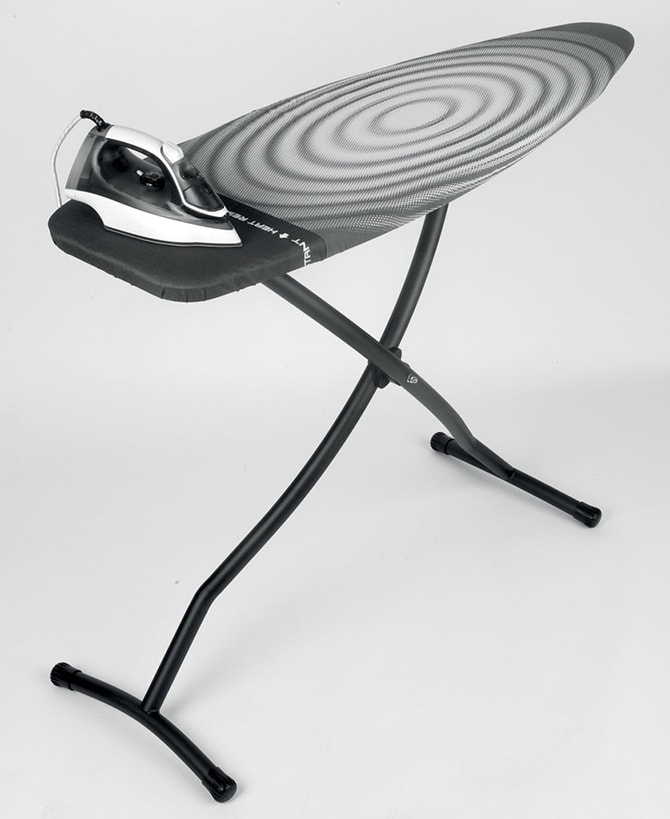 Brabantia Titan Oval Ironing Board main image-min