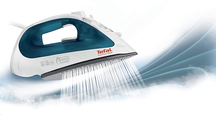 Tefal FV2650 Comfort Glide Steam Iron throwing steam-min