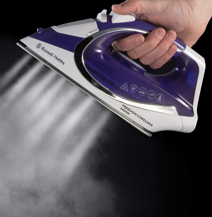 Russell Hobbs 23300 cordless iron steam-min