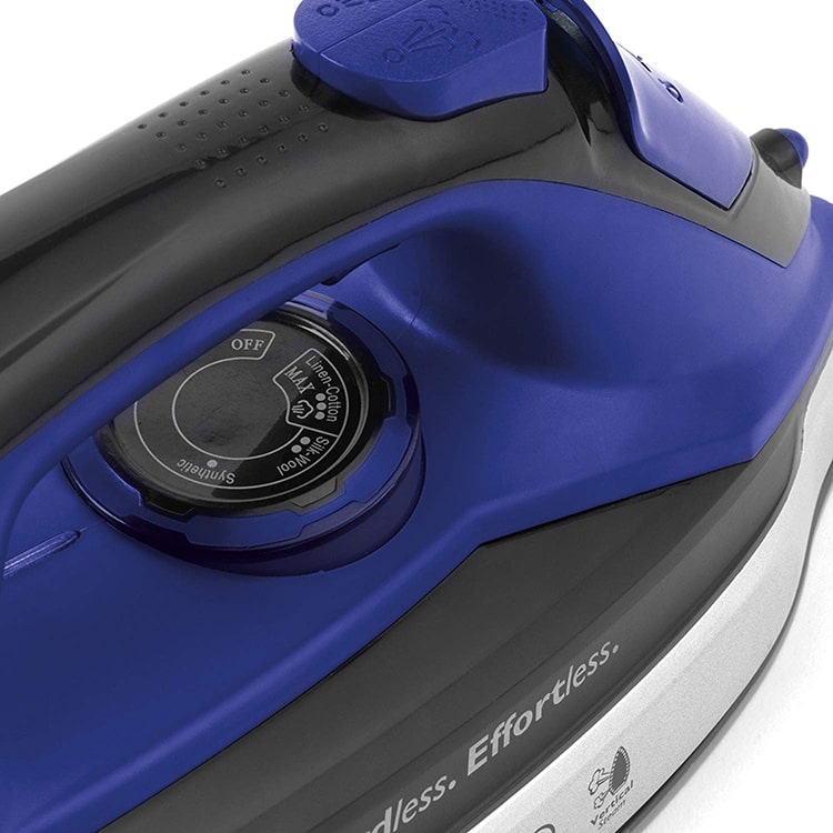 Beldray BEL0747N 2-in-1 Cordless Steam Iron control button-min